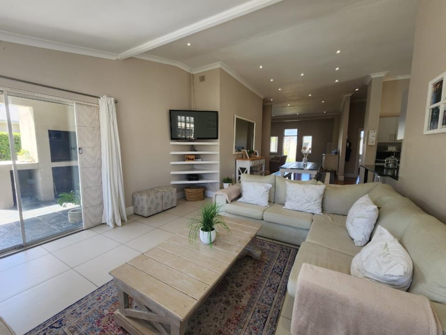 4 Bedroom Property for Sale in Selborne Eastern Cape